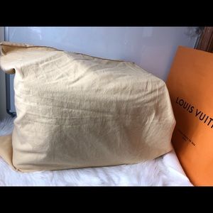 Louis Vuitton Bags - 100% Authentic Louis Vuitton Dust Bag Louis Vuitton Bags - 100% Authentic Louis Vuitton Dust Bag